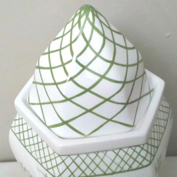 VINRAGE ISABELLE DE BORCHGRAVE CANISTER FOR MARSHALL FIELD MEDIUM - Picture 3 of 7